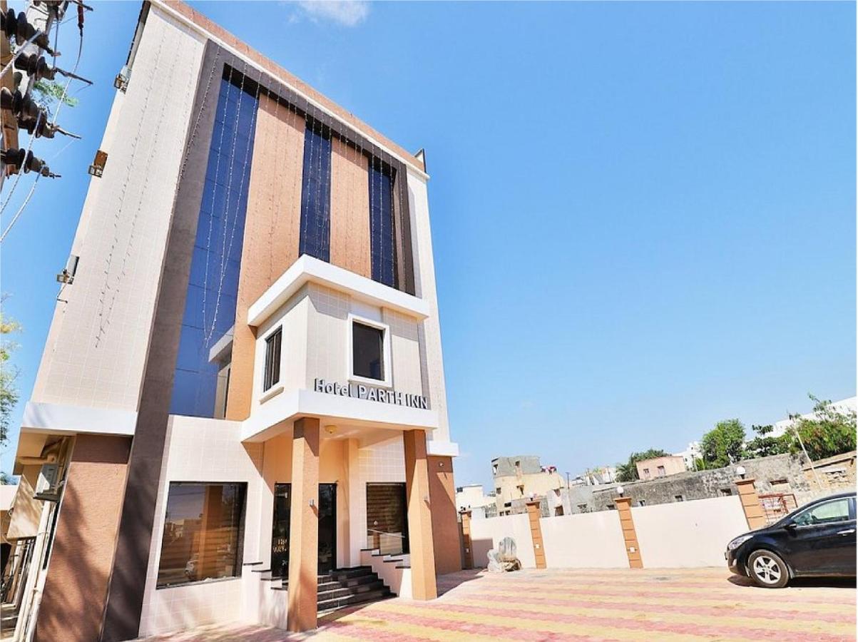 The Sky Comfort Hotel Parth Inn Dwārka 외부 사진